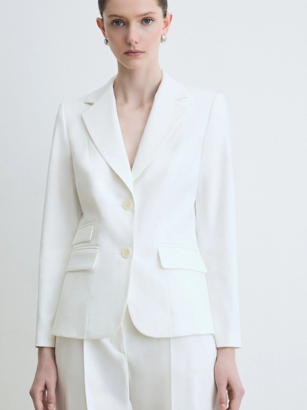 Judith & Charles White Tailored Blazer
